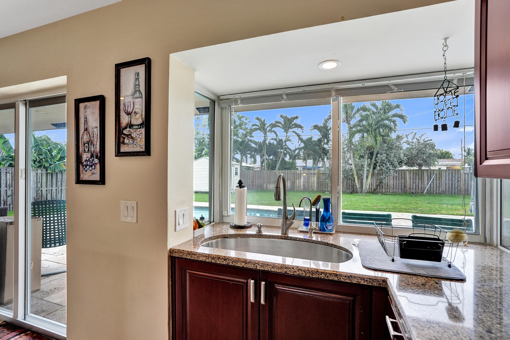 80 Se 10th Street - Photo 13