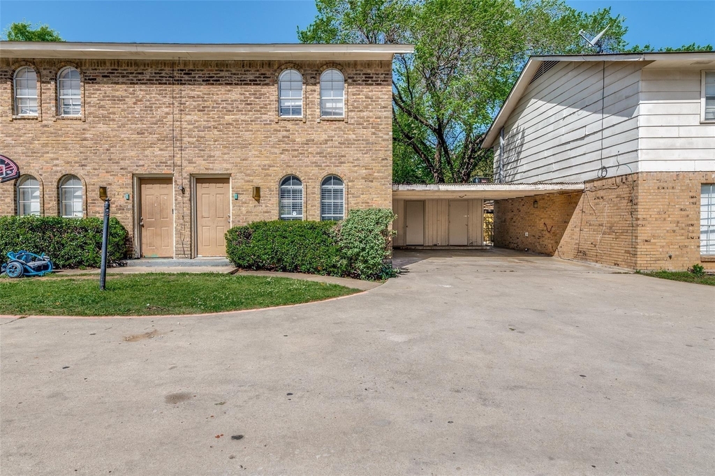 1728 Sanford - Photo 0
