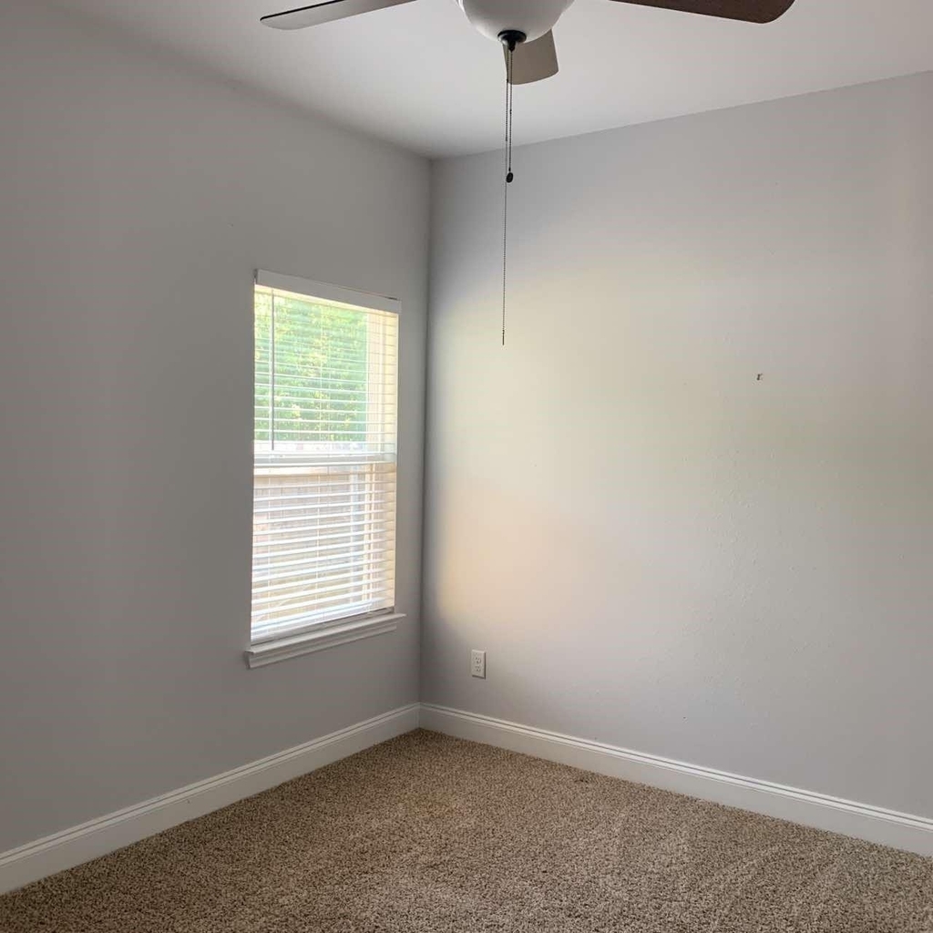 2417 Norway Drive - Photo 9
