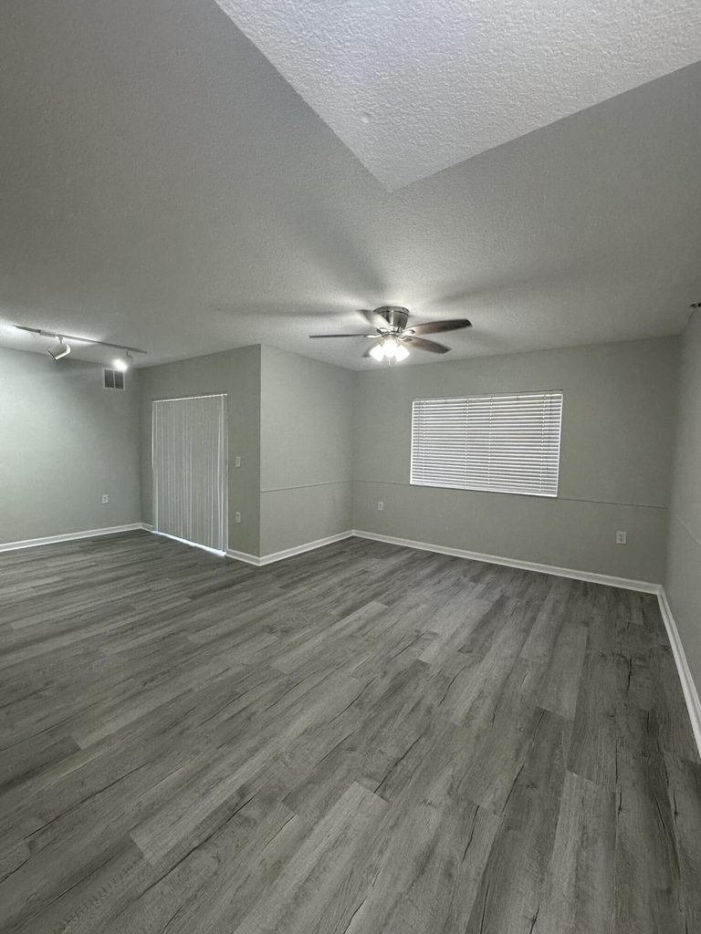 291 Sw Palm Drive - Photo 6