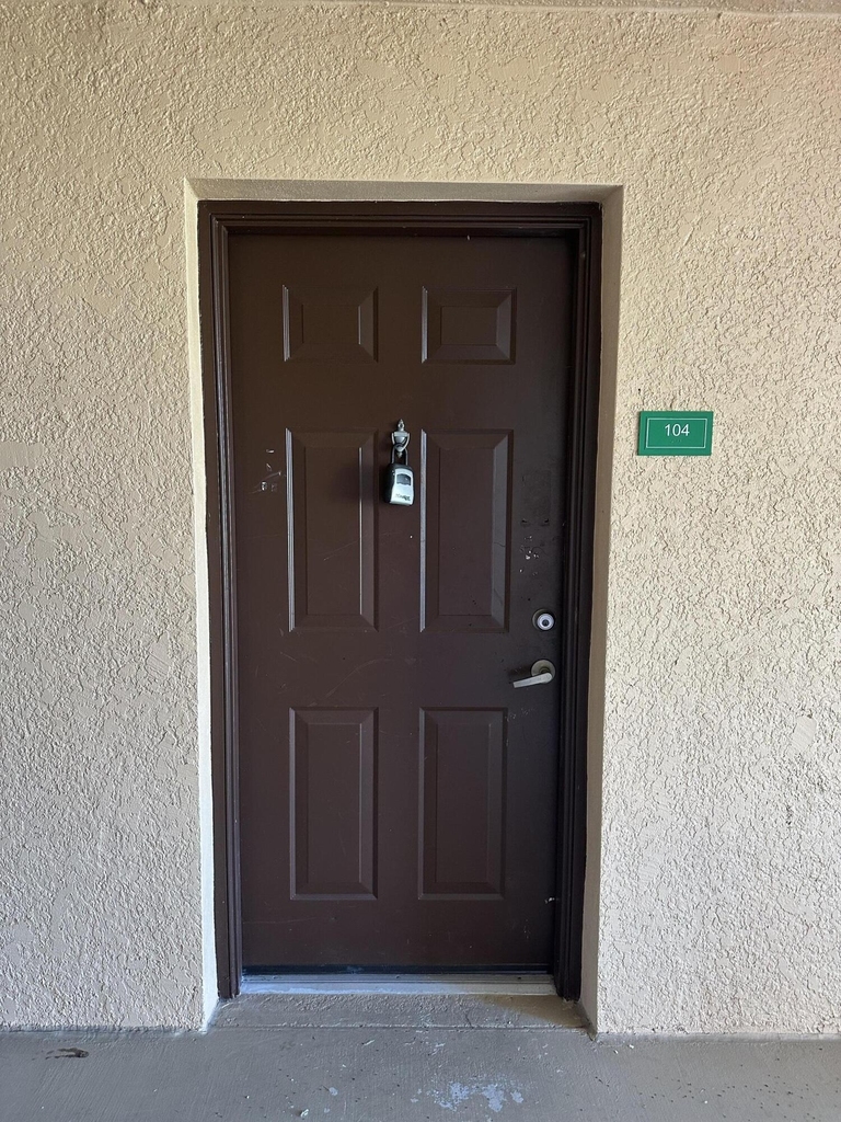 291 Sw Palm Drive - Photo 3