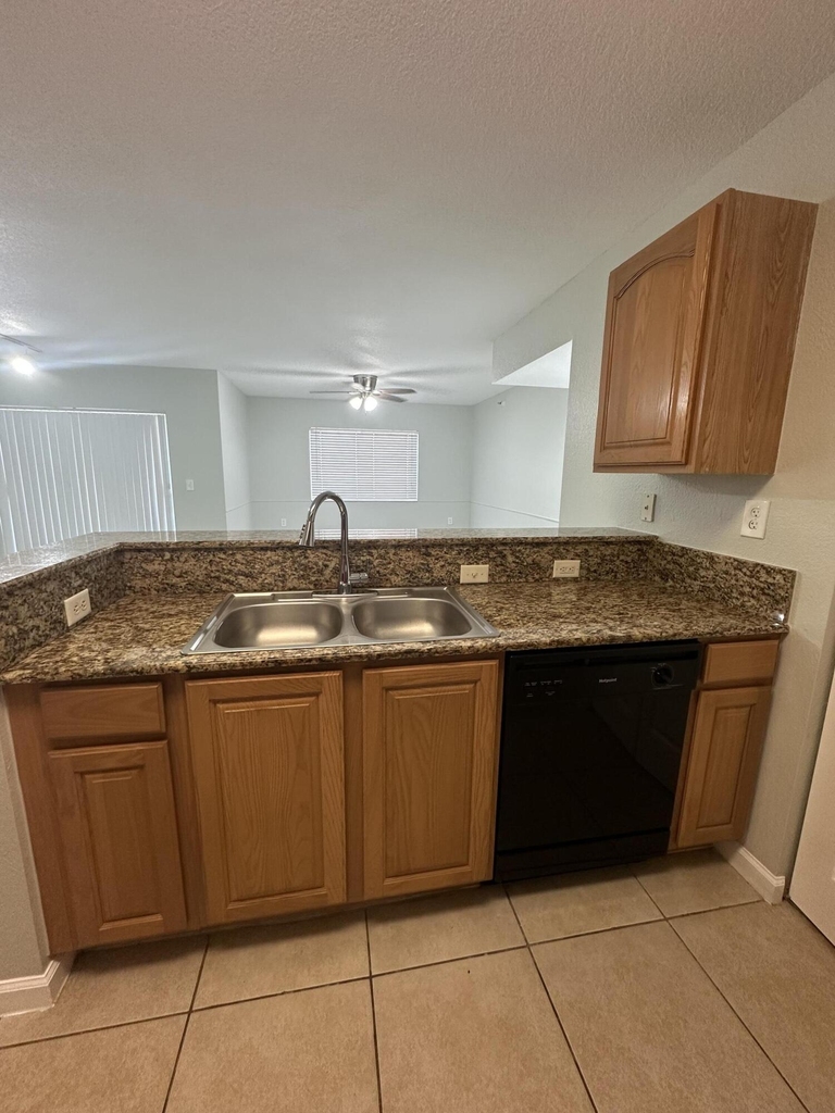 291 Sw Palm Drive - Photo 12