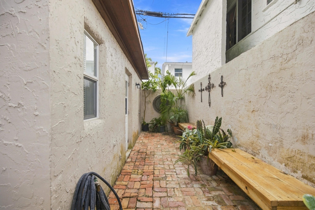 1201 Se 2nd Street - Photo 8