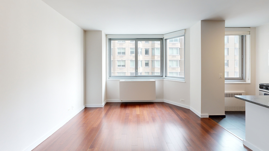401 E 34th St - Photo 2