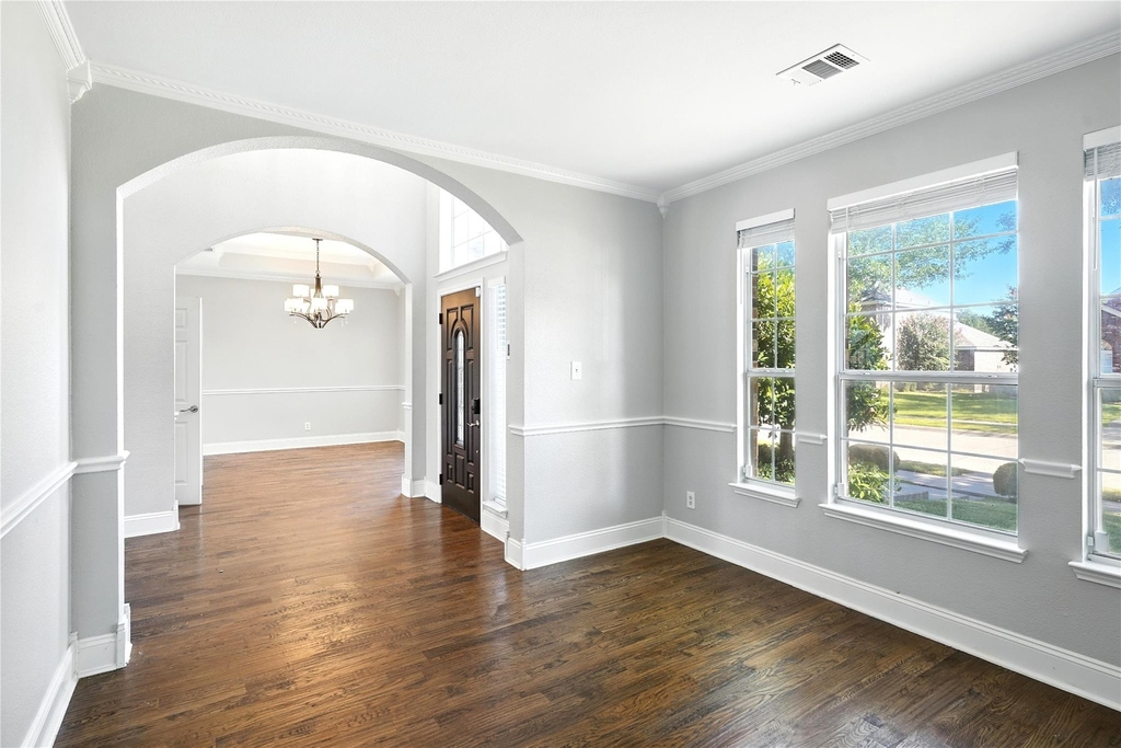 9808 Enmore Lane - Photo 3