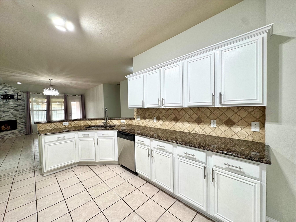 2812 Park Place Drive - Photo 18