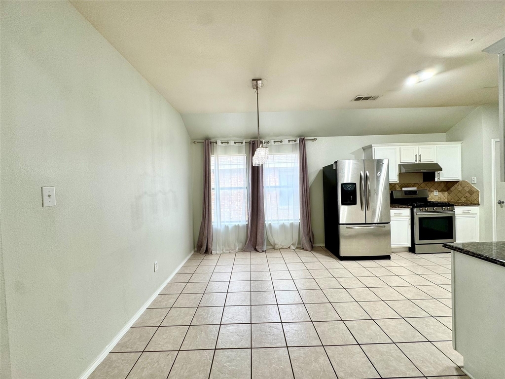 2812 Park Place Drive - Photo 12