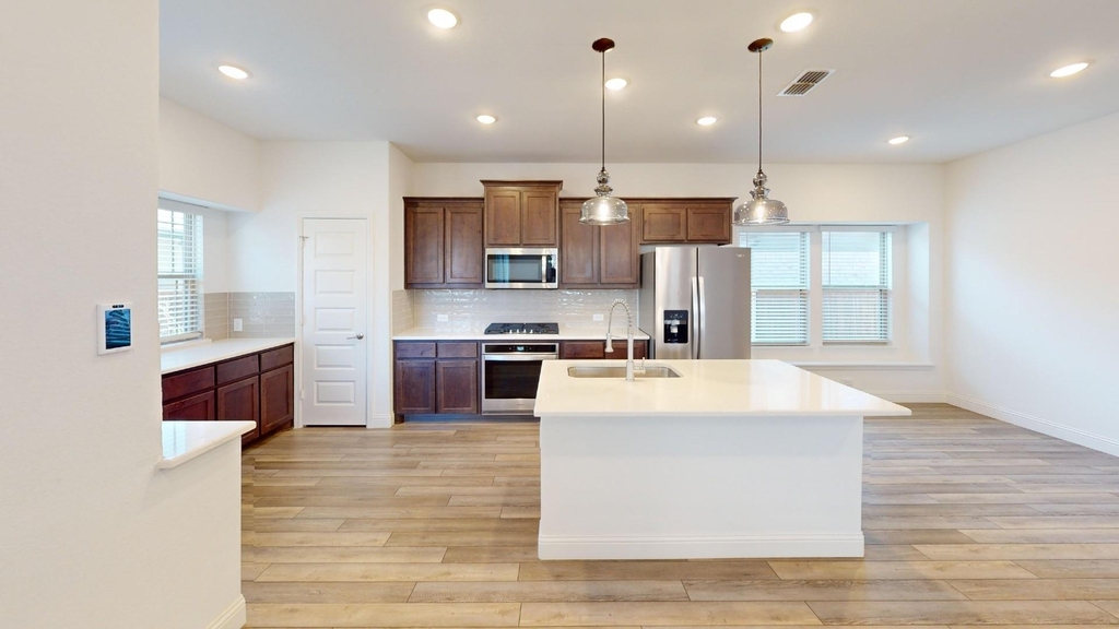 3912 Goldfinch - Photo 4