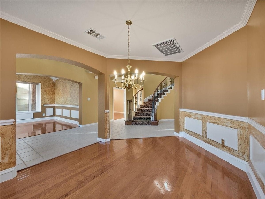 4551 Durrand Drive - Photo 2
