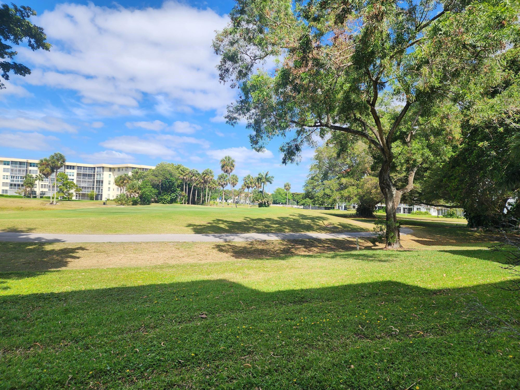 805 Cypress Boulevard - Photo 22