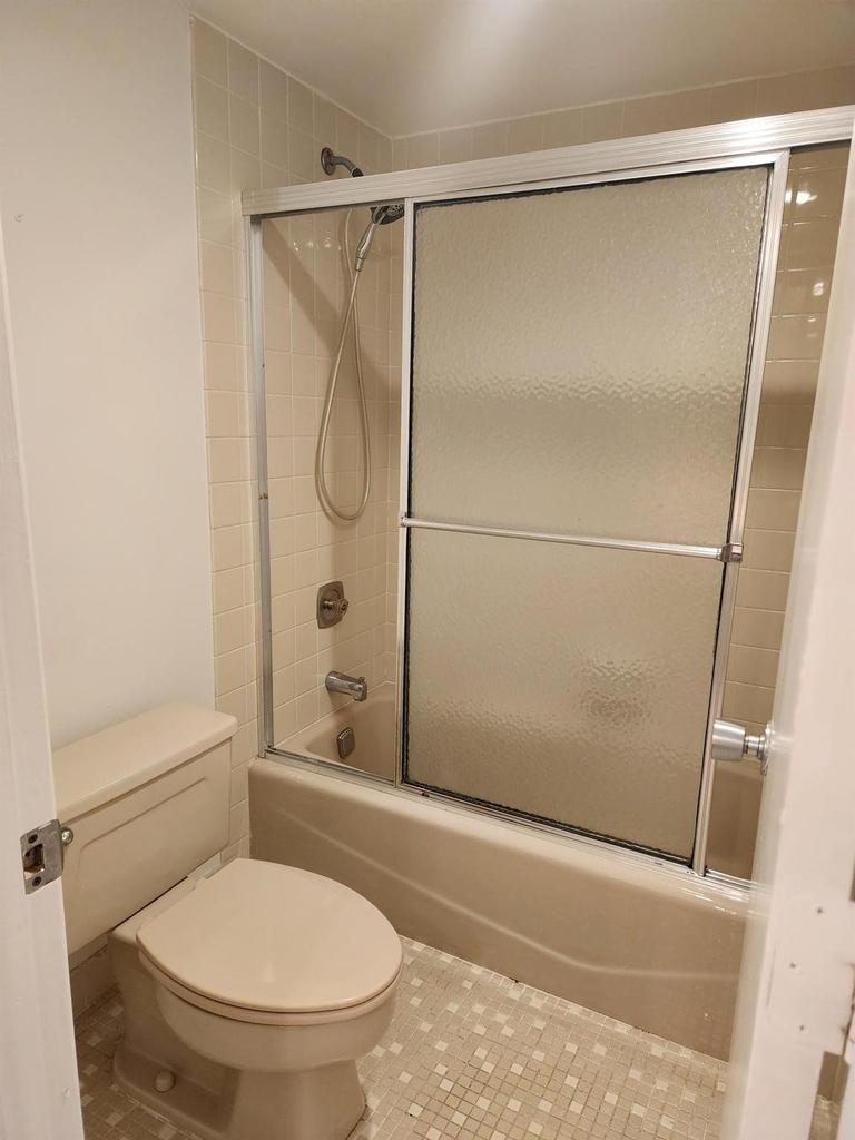 805 Cypress Boulevard - Photo 9
