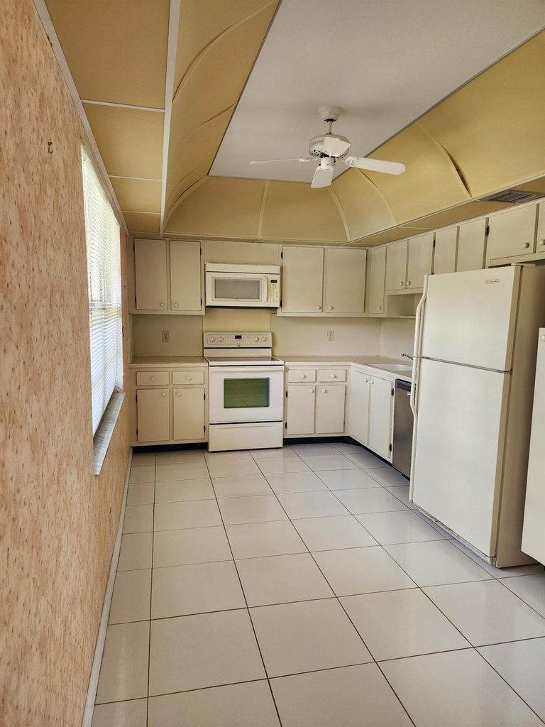 805 Cypress Boulevard - Photo 16