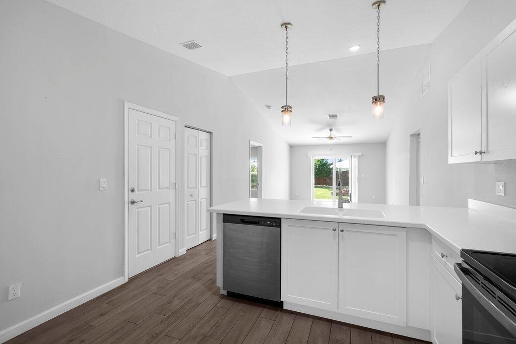 5078 Se Isabelita Avenue - Photo 5