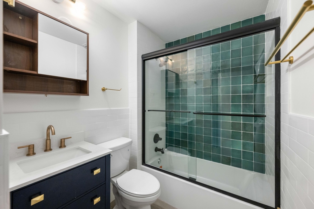 5214 Stacy Street - Photo 2