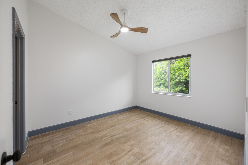 5214 Stacy Street - Photo 0