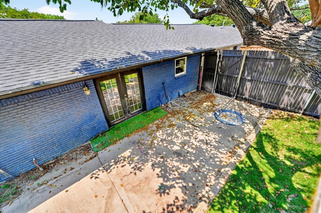 505 Whittle Way - Photo 38