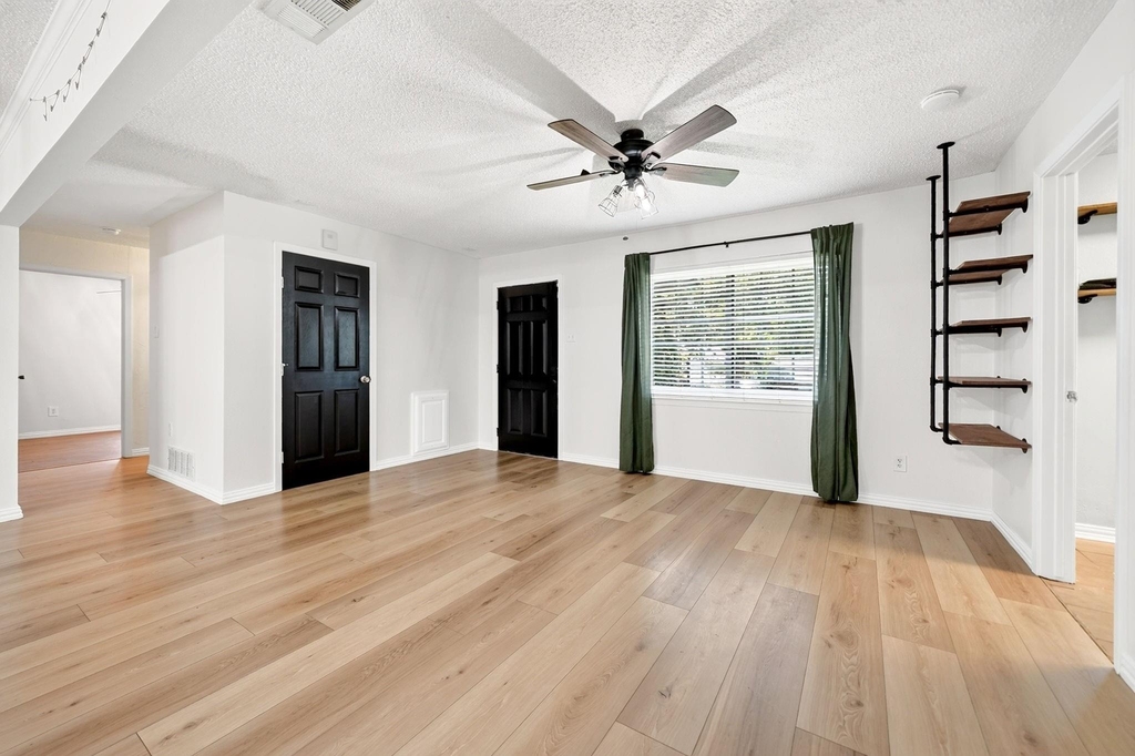 505 Whittle Way - Photo 25