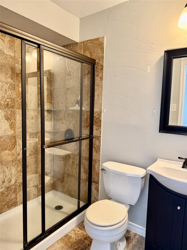 5312 Queens Court - Photo 11