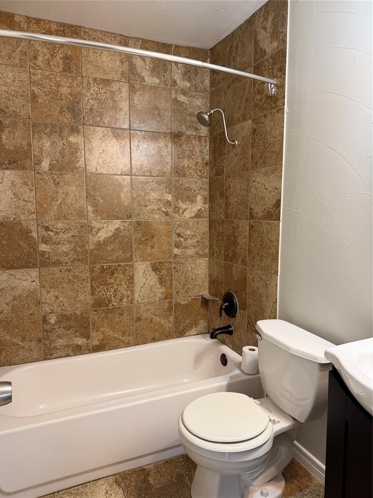 5312 Queens Court - Photo 14