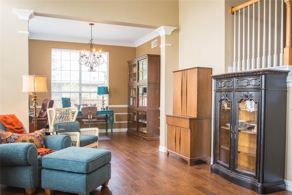 4504 Narrowbrook Drive - Photo 11
