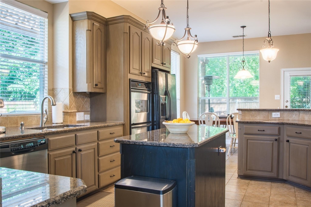 4504 Narrowbrook Drive - Photo 4