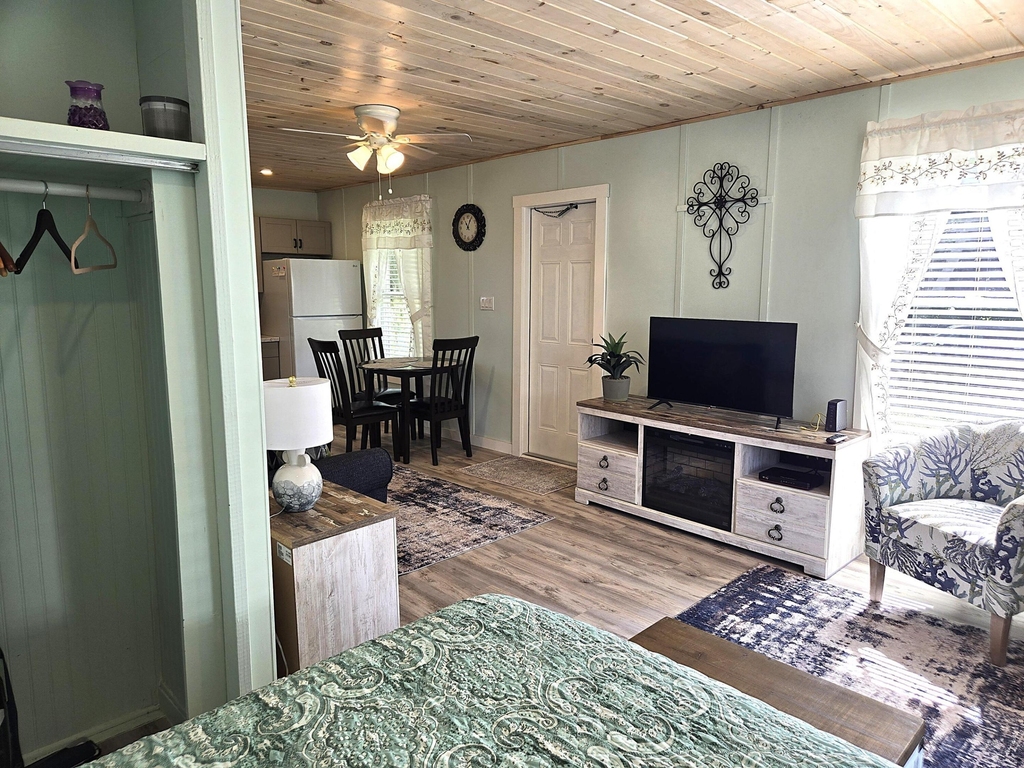 2219 County Road 721 Loop - Photo 3