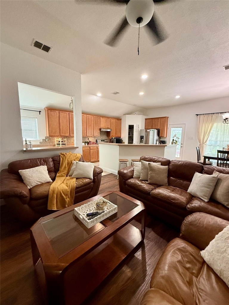 5004 Mountain Valley Court - Photo 4