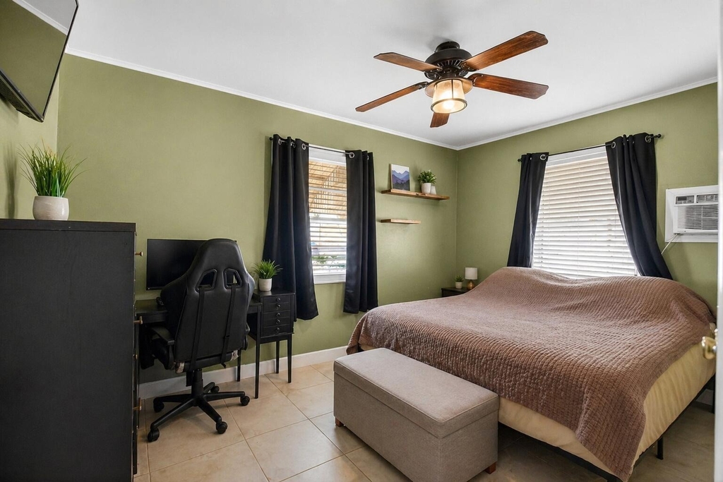 3017 Buckley Avenue - Photo 3