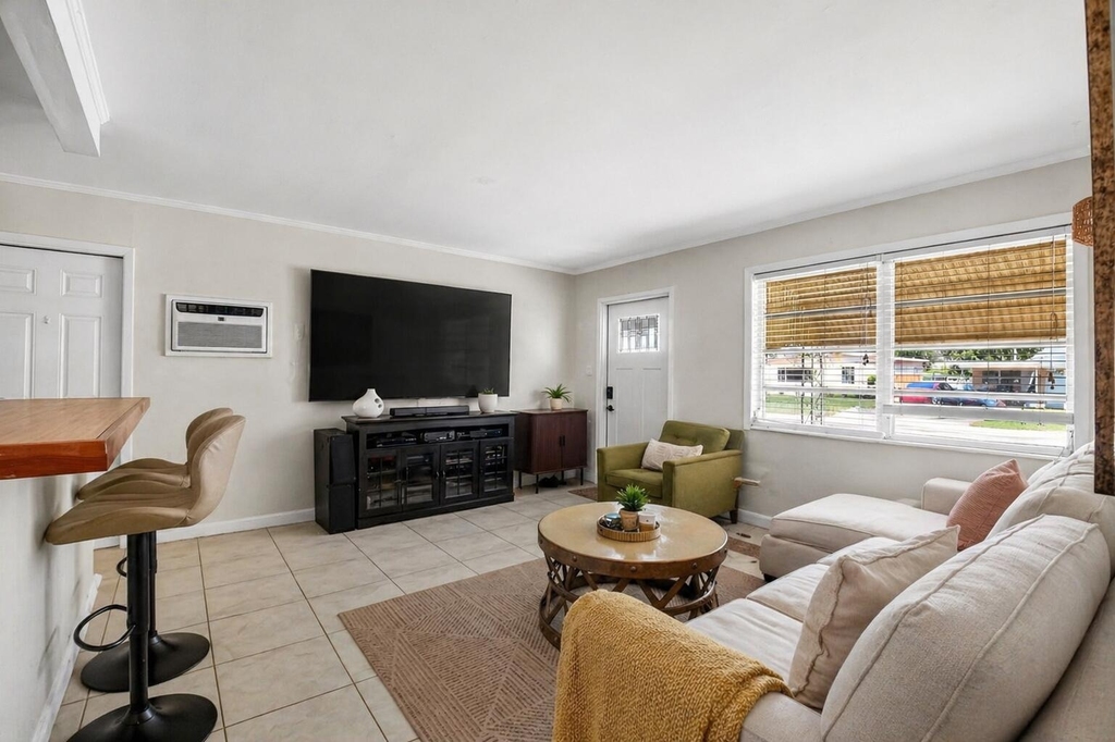 3017 Buckley Avenue - Photo 4