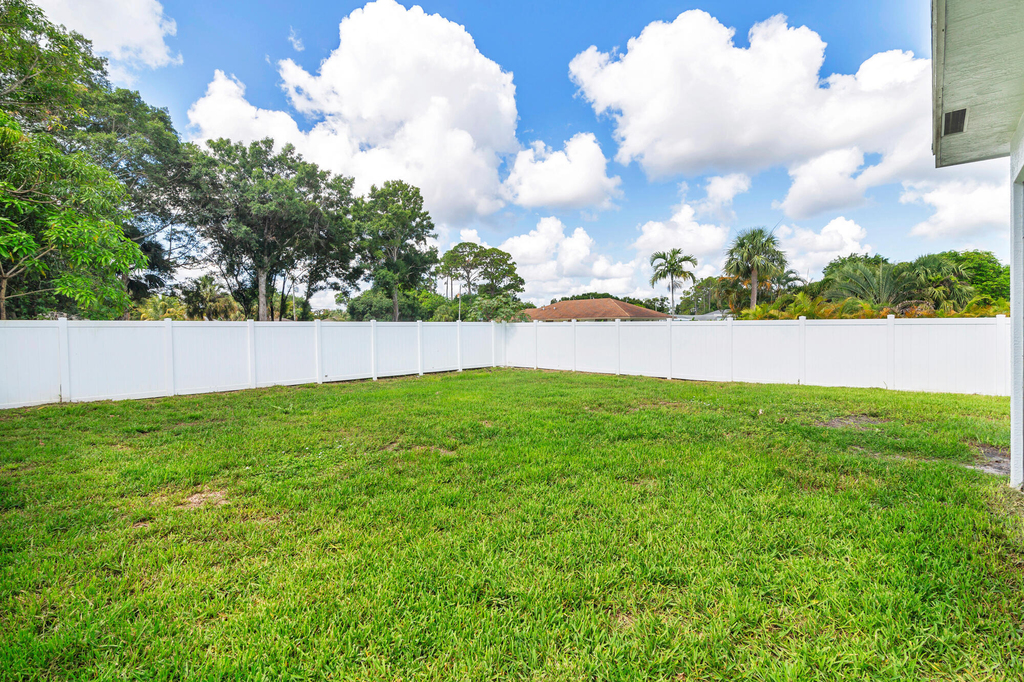 6872 Australian Street - Photo 2