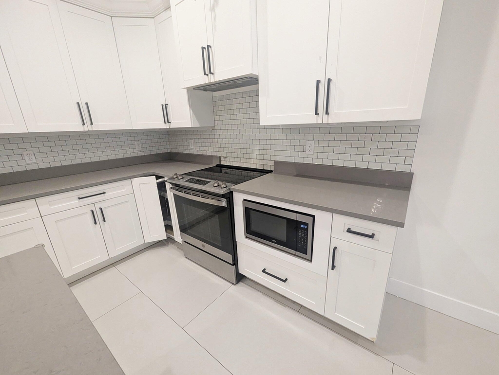 6872 Australian Street - Photo 6