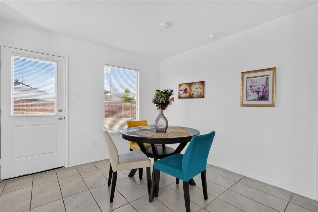 2209 Ava Drive - Photo 6