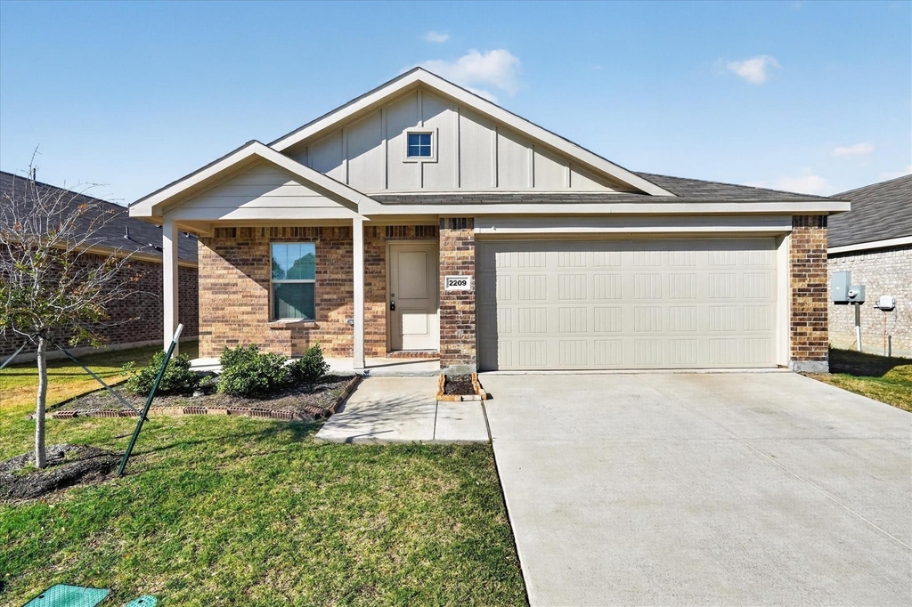 2209 Ava Drive - Photo 0