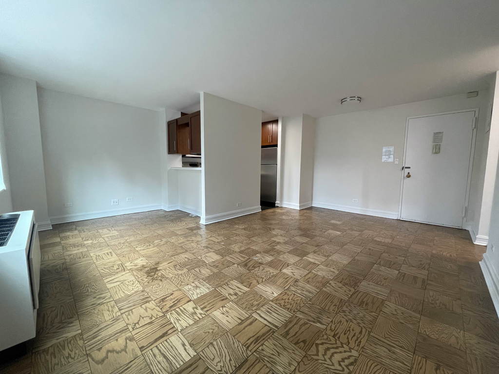 East 71st Street - Photo 3