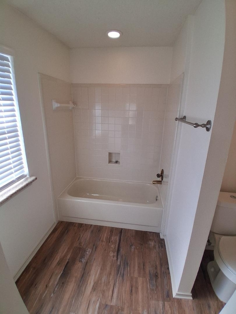 404 Benjamin Lane - Photo 13