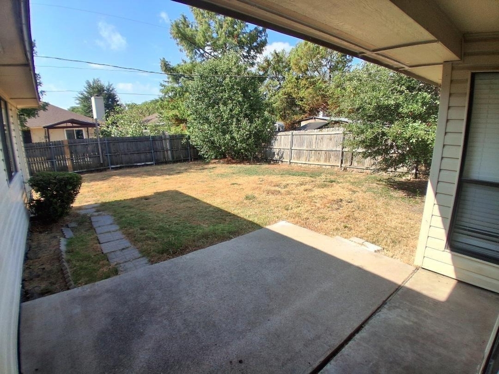 404 Benjamin Lane - Photo 16