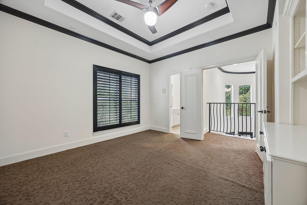 4039 Holland Avenue - Photo 7