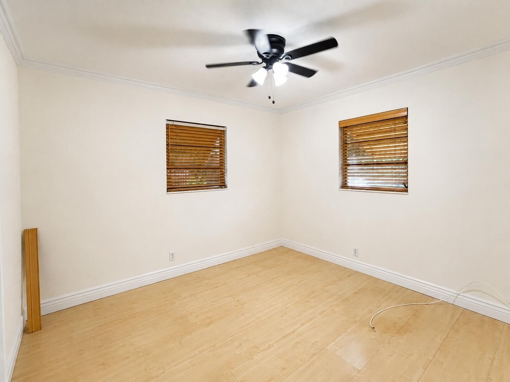 1401 S Deerfield Avenue - Photo 6