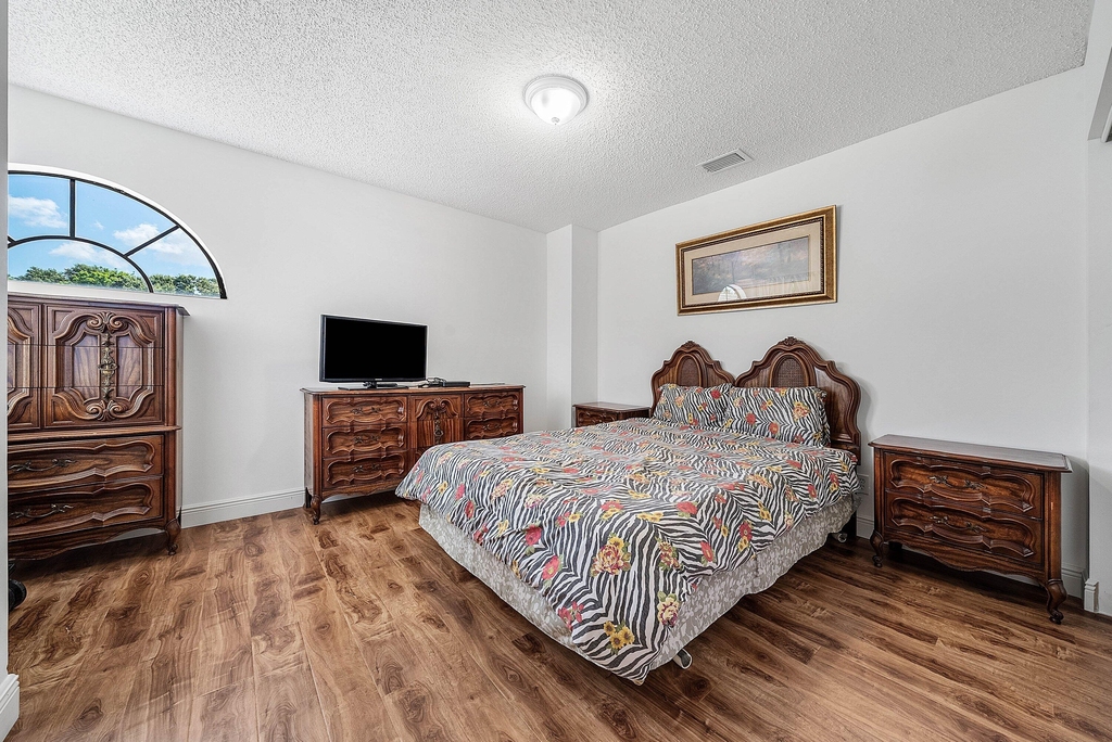 4830 Brighton Lakes Boulevard - Photo 21
