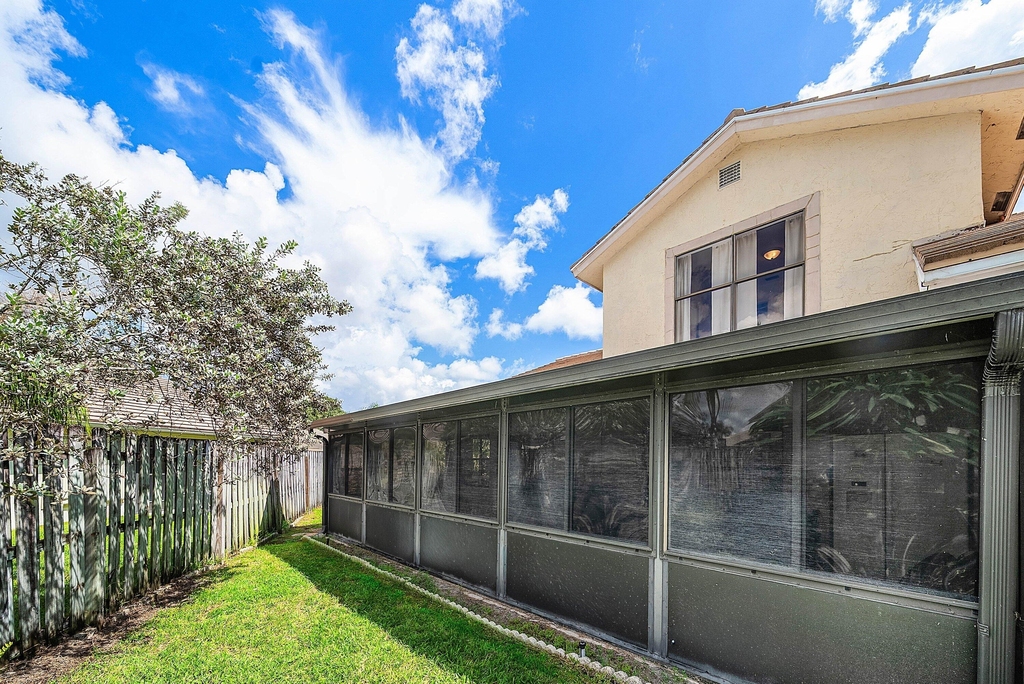 4830 Brighton Lakes Boulevard - Photo 31