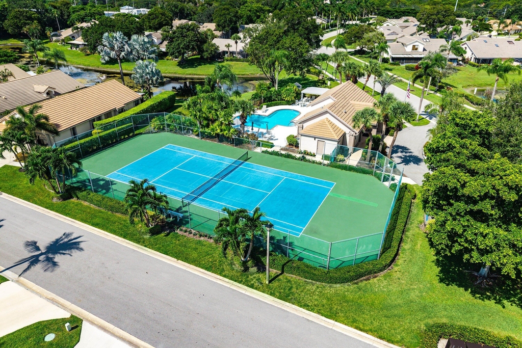 4830 Brighton Lakes Boulevard - Photo 43