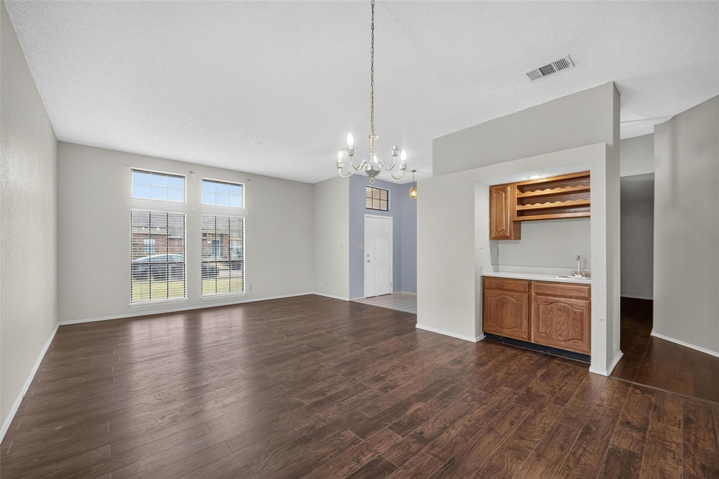 9421 Willard Street - Photo 8