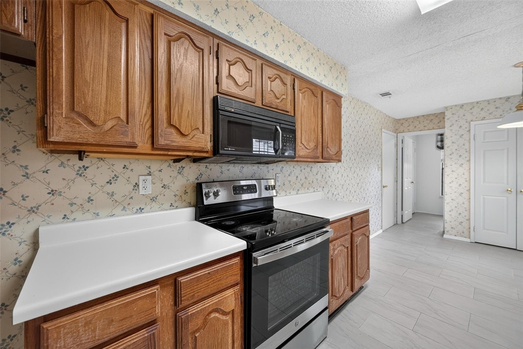 9421 Willard Street - Photo 12