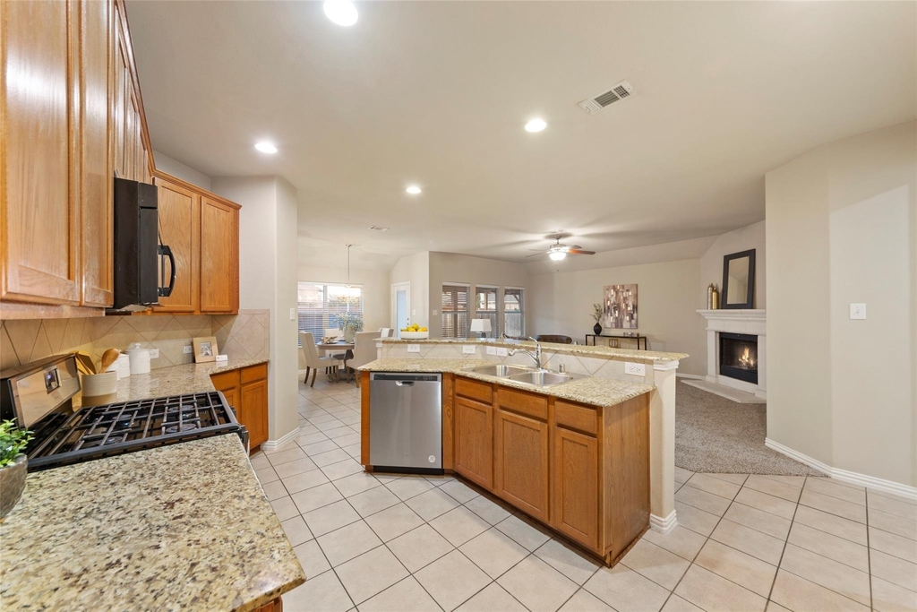 1117 Villa Paloma Boulevard - Photo 8