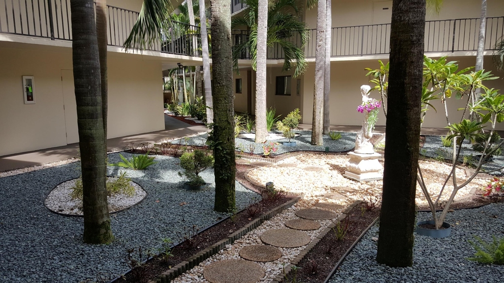 5130 Las Verdes Circle - Photo 1