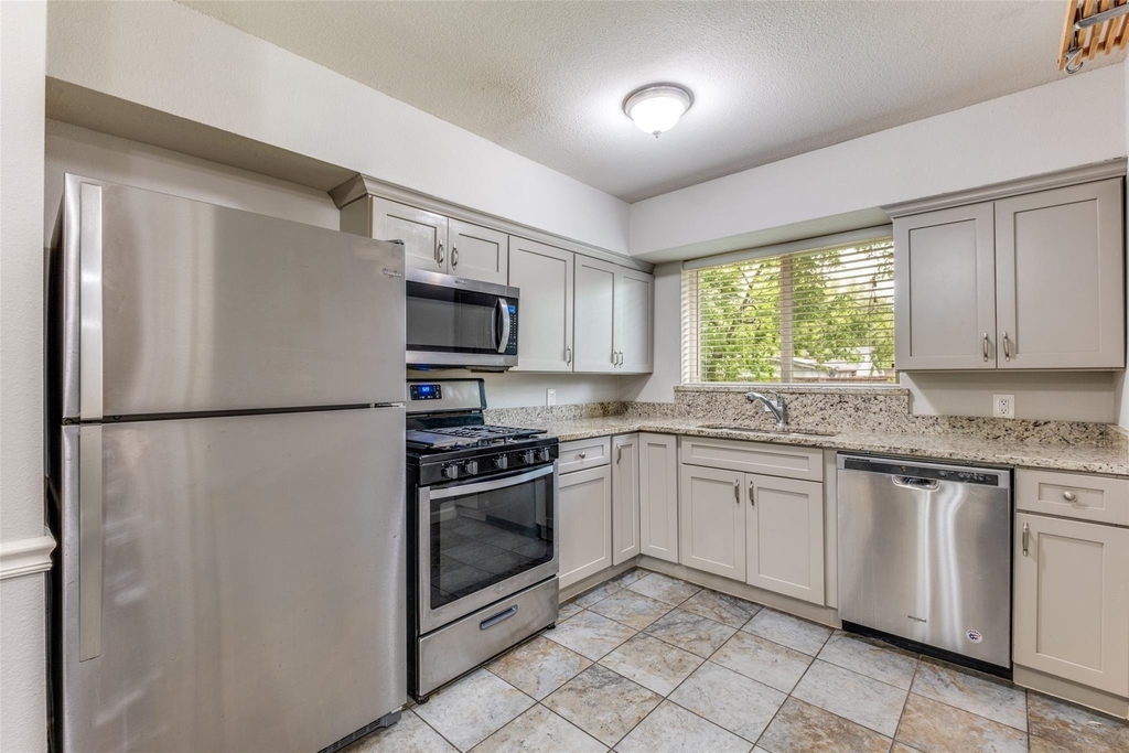 2600 San Marcus Avenue - Photo 10