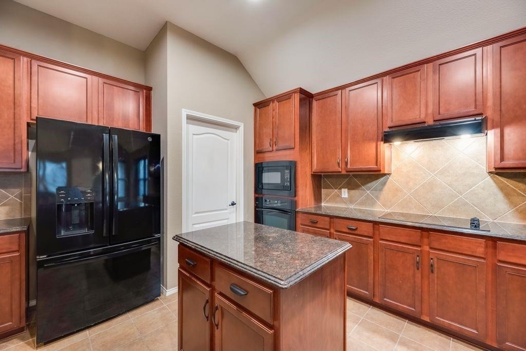 1202 Chestnut Hill Drive - Photo 8