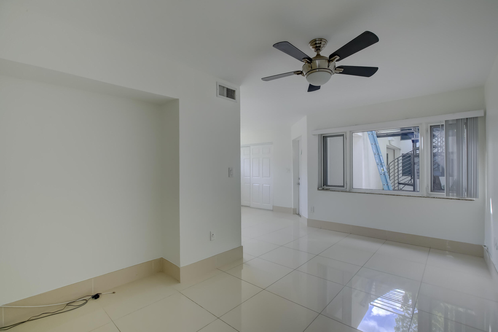 800 Sw 4th Avenue - Photo 8