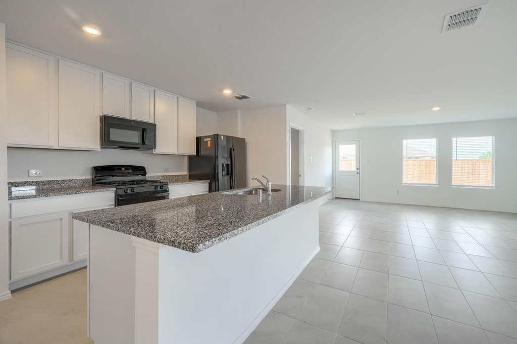 1313 Vattier Street - Photo 5