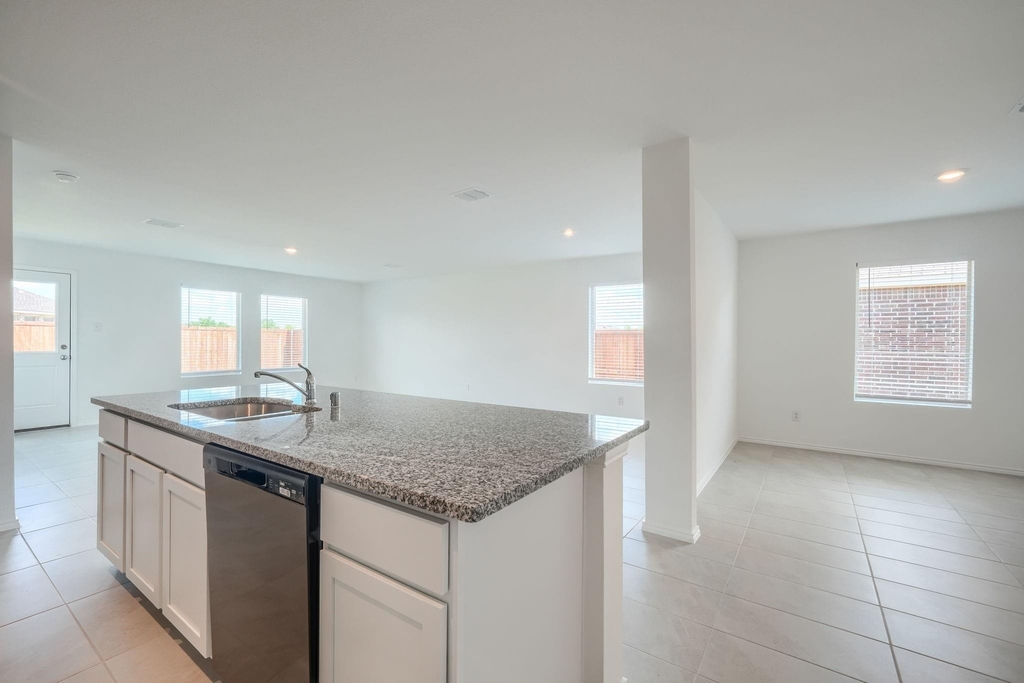 1313 Vattier Street - Photo 8